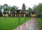 IMG 0743  Thien Mu pagoden set fra have siden - Hue